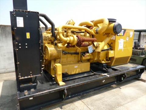 ディーゼルエンジン発電機 CAT 400kw 2000サムネイル