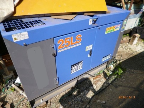 ディーゼルエンジン発電機　デンヨー　DCA25-LSK 25KVA（2014）サムネイル